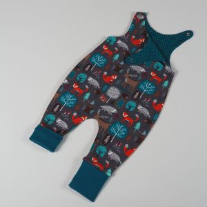 Größe 62, Wendestrampler mit Waldmotiv