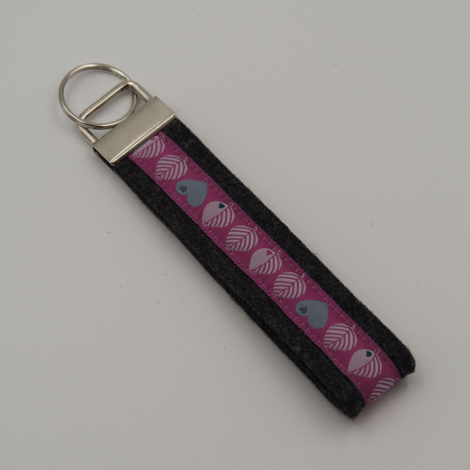 Schlüsselanhänger Herz pink, anthrazit