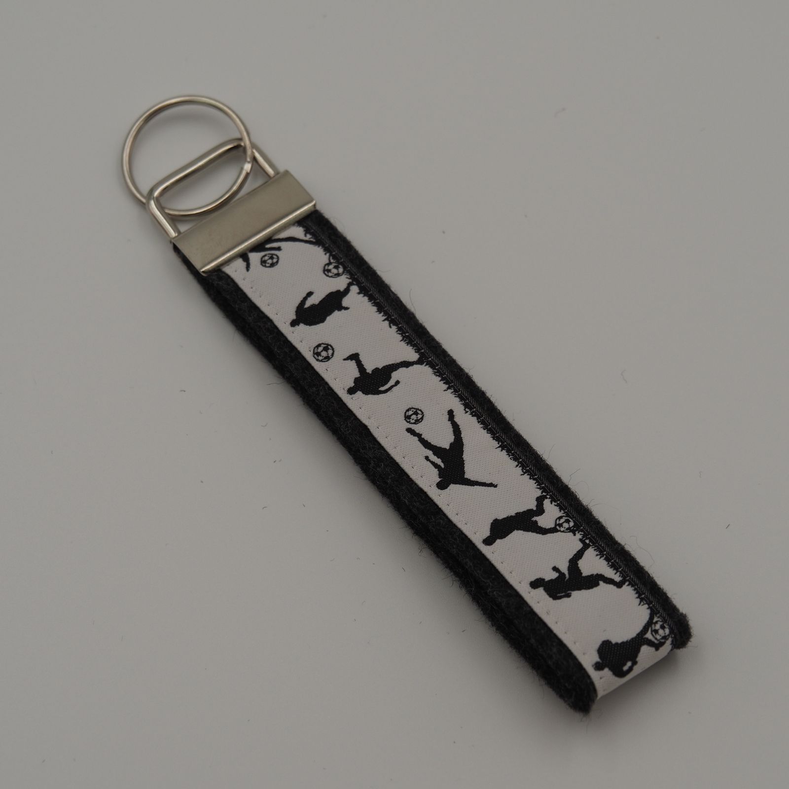 Schlüsselanhänger Fussballer, anthrazit